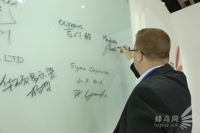 P&E2015:专访曼富图市场总监曹柏森先生_器材-蜂鸟网